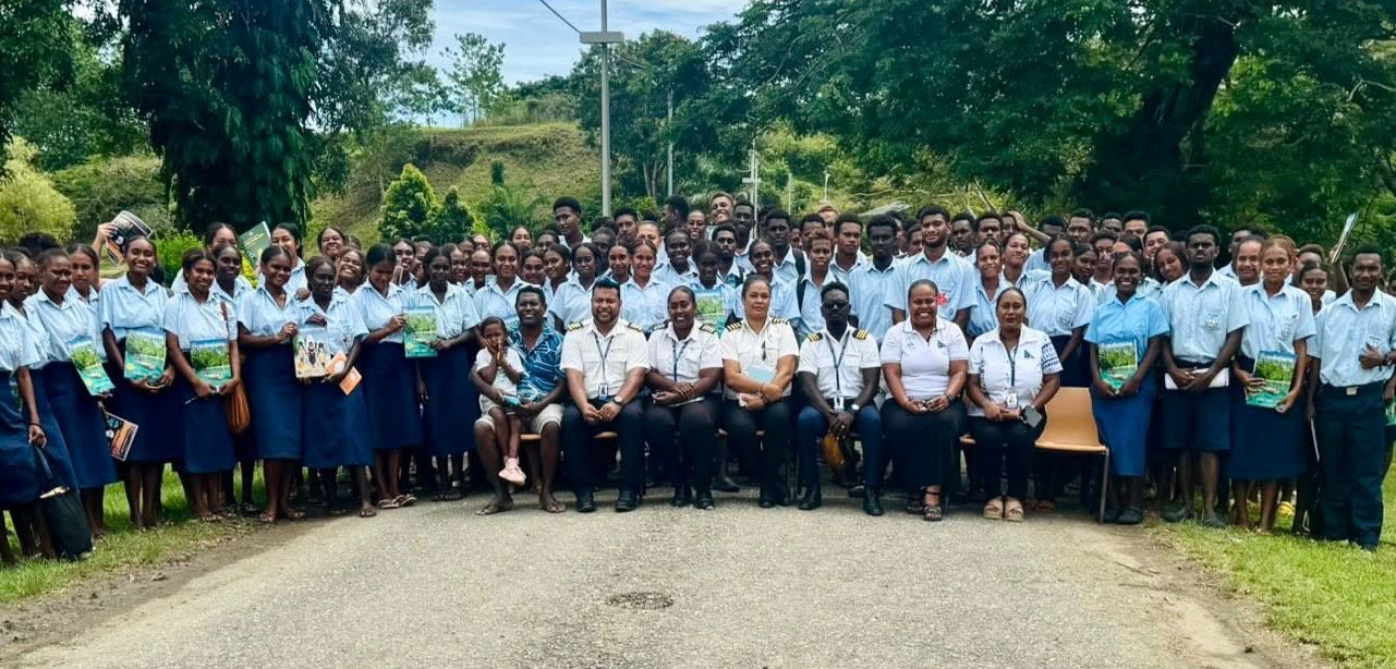 Solomon Airlines pilots inspire students