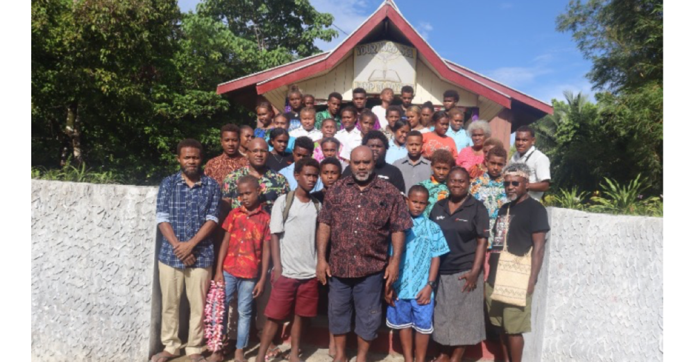 Children of North Malaita engage with provincial leaders