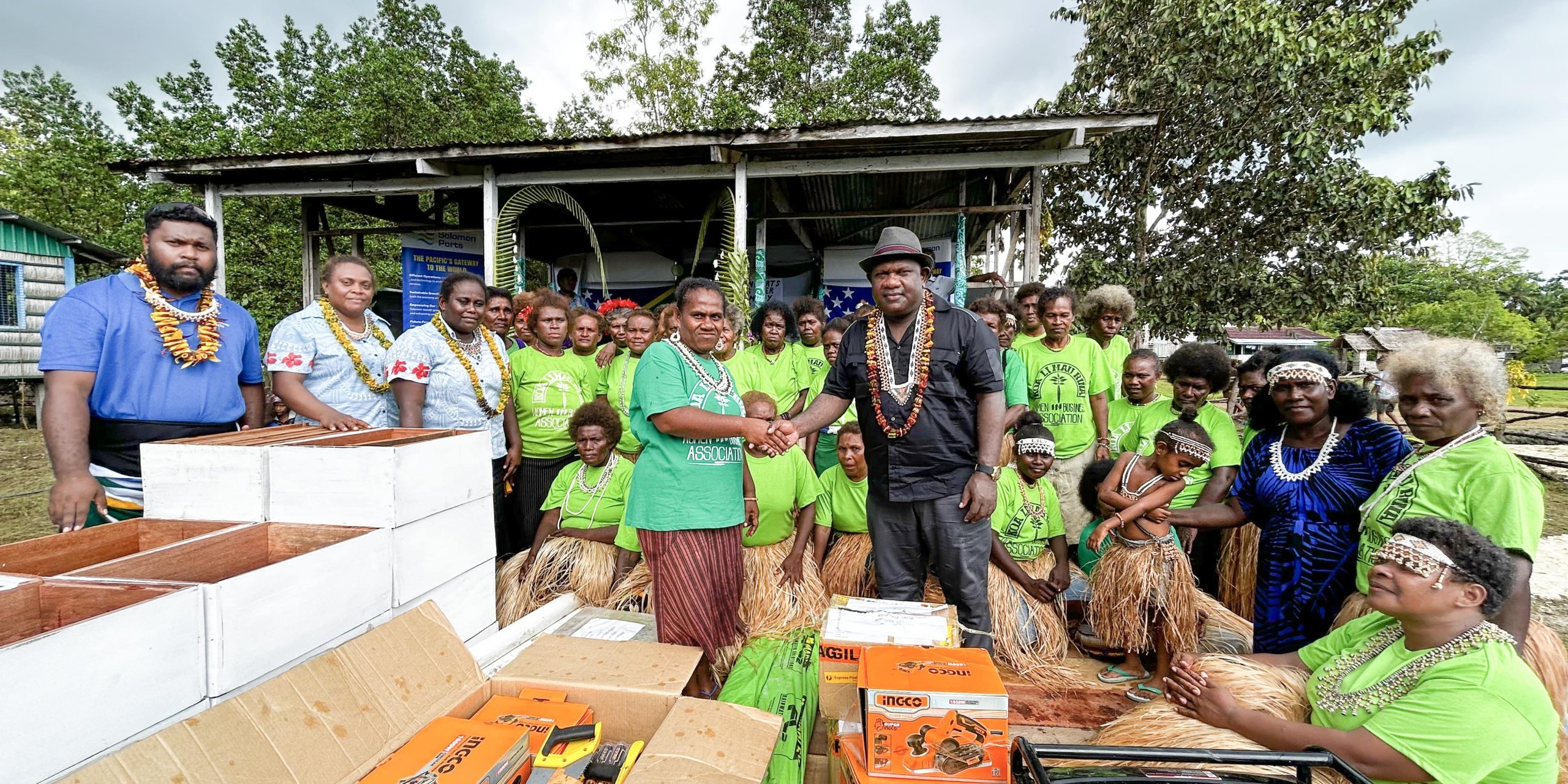 Handing over of Materials and tools to Koalimaurina women in Bussiness Association members-min
