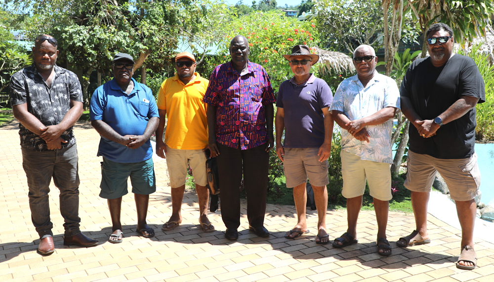 Opposition Group meets Premier Veo