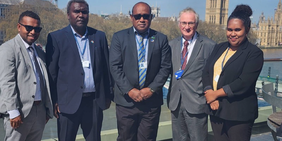 SI delegation to London