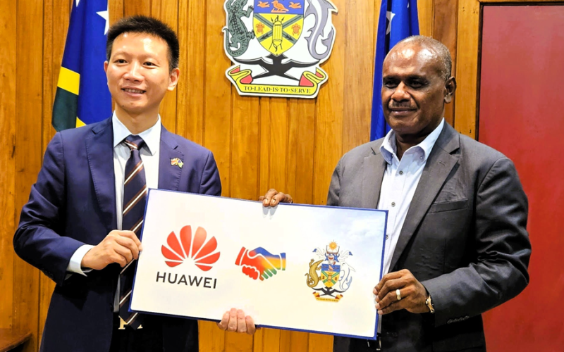 PM acknowledges Huawei’s support to telecommunication service