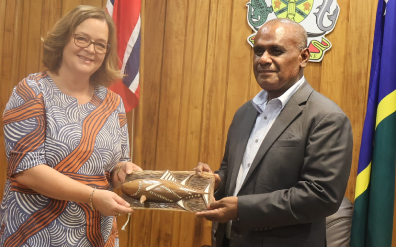 PM meets Norway envoy