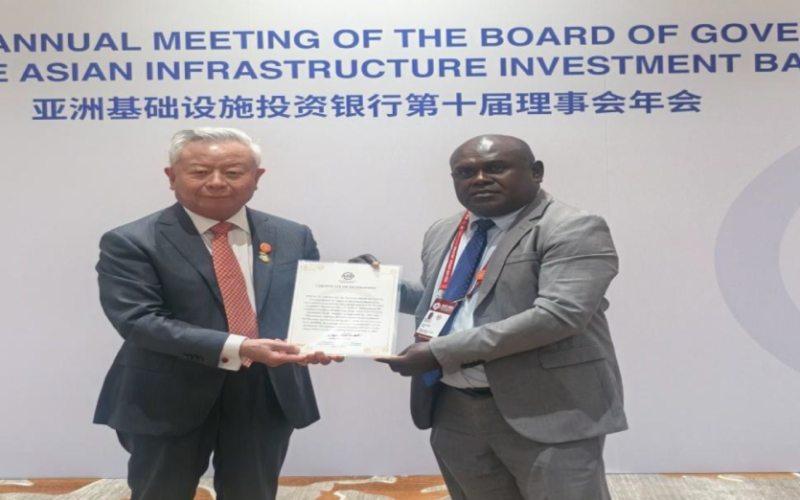 SI JOINS AIIB