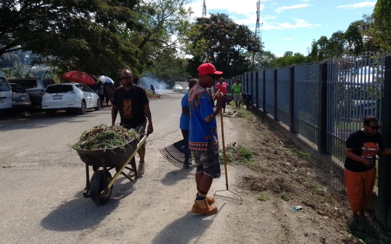 Public officers engage in weekly clean-up