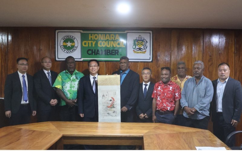 Yichun City delegation visits HCC