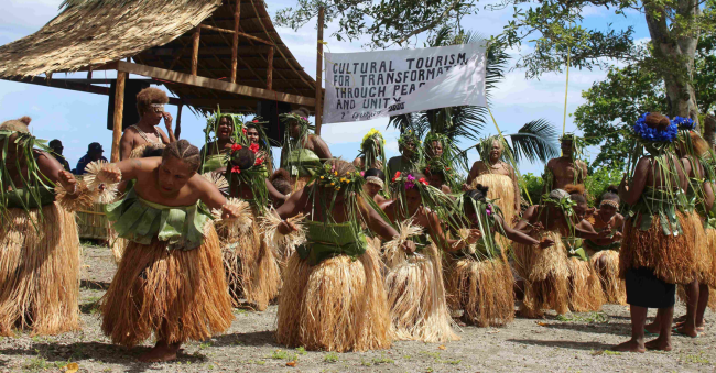 Laulasi women perform traditional dances during the reconciliation ceremony at Laulasi Island.Photo Solomon Lofana