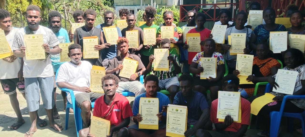 383 graduates, ready to support community work