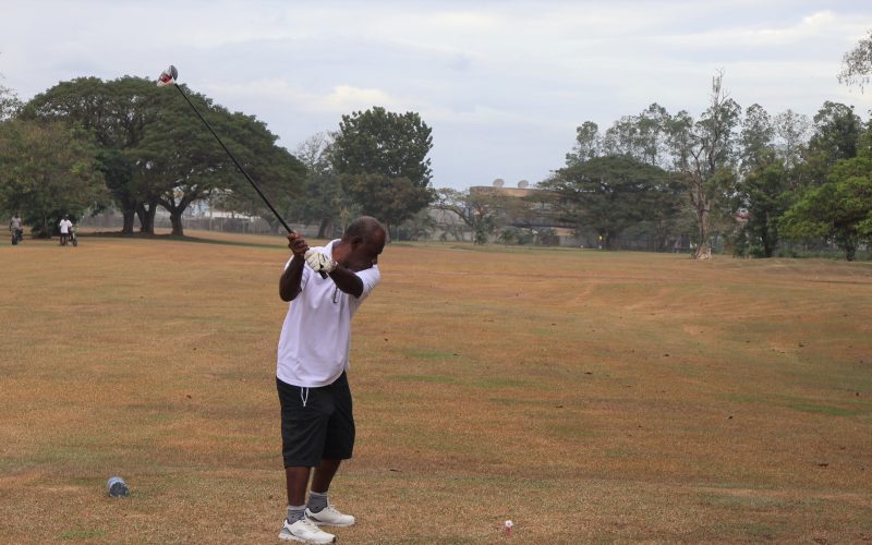 PM Marape invites PM Manele for charity golf challenge