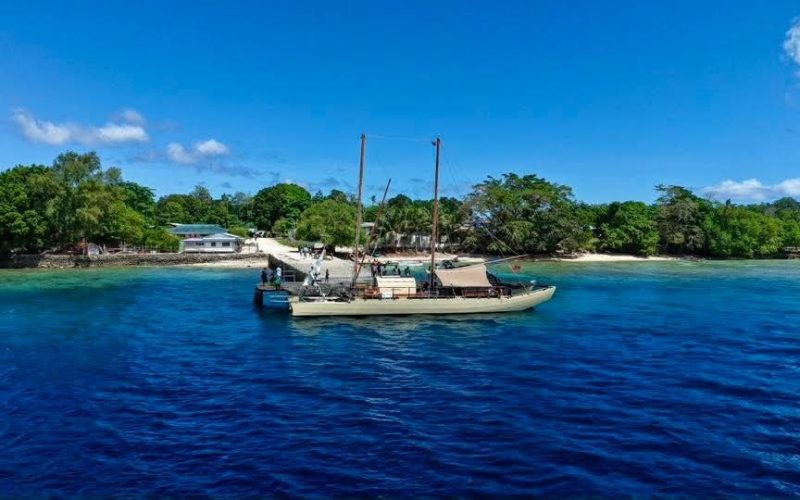 Uto ni Yalo arrives in Lata