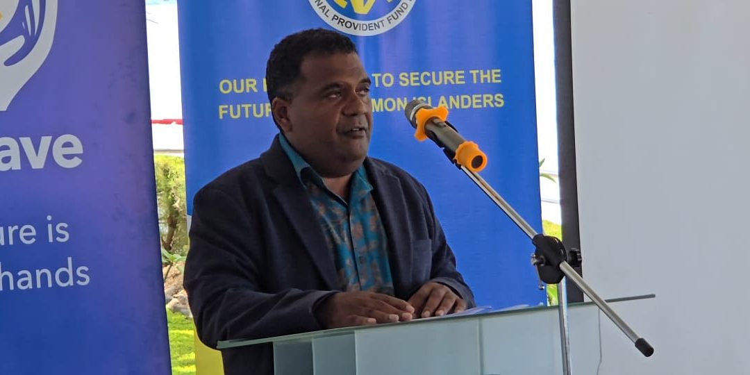 Minister Mahaga declaring the credit rating