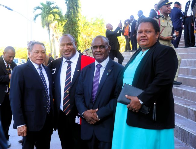 PM Manele and Foreign Affairs Minister, congratulating PNG Prime Minister