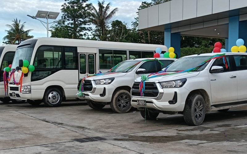 PM hands over 12 vehicles to WPG