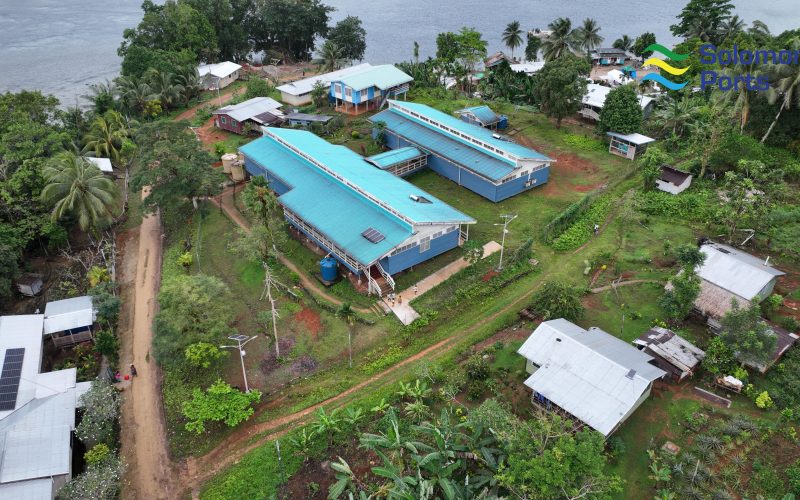 Solomon Ports hands over solar street lights to Afio Station