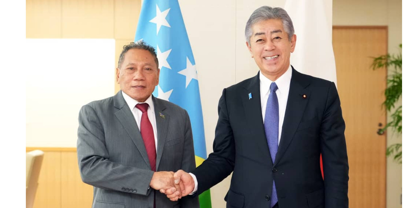 Agovaka and Japanese foreign affairs minister