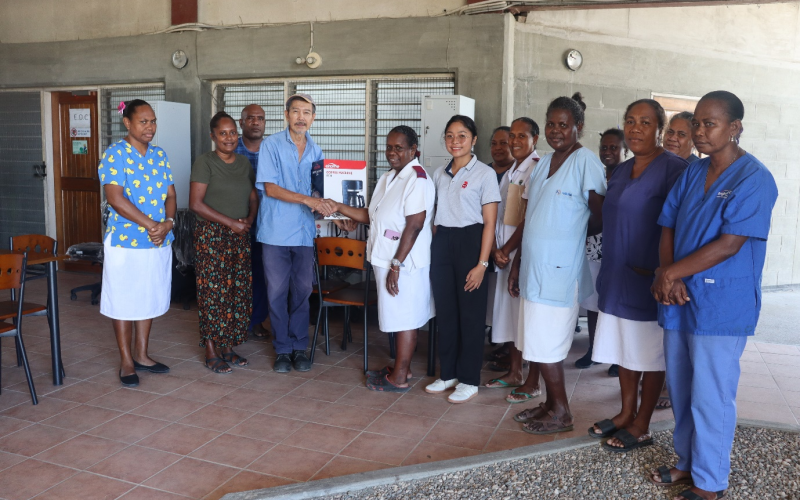 Friends of No.9 supports NRH staff