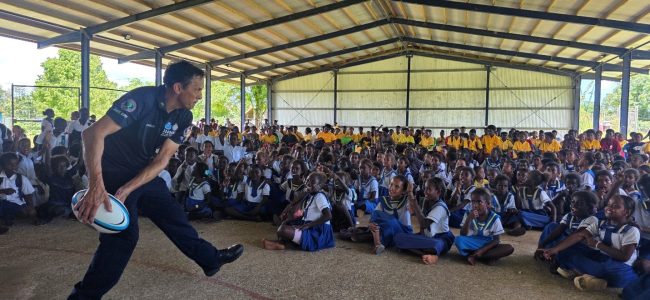 RAPPP Advisor Kevin Shaw engaging with the students at Noro CHS