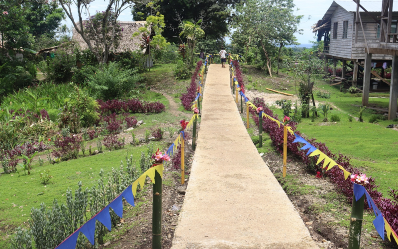 Anofiu community celebrates new 400m Jacob’s Ladder