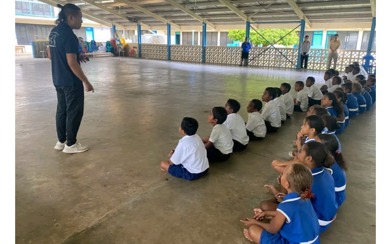 Ambassador Higuchi visits schools in Honiara