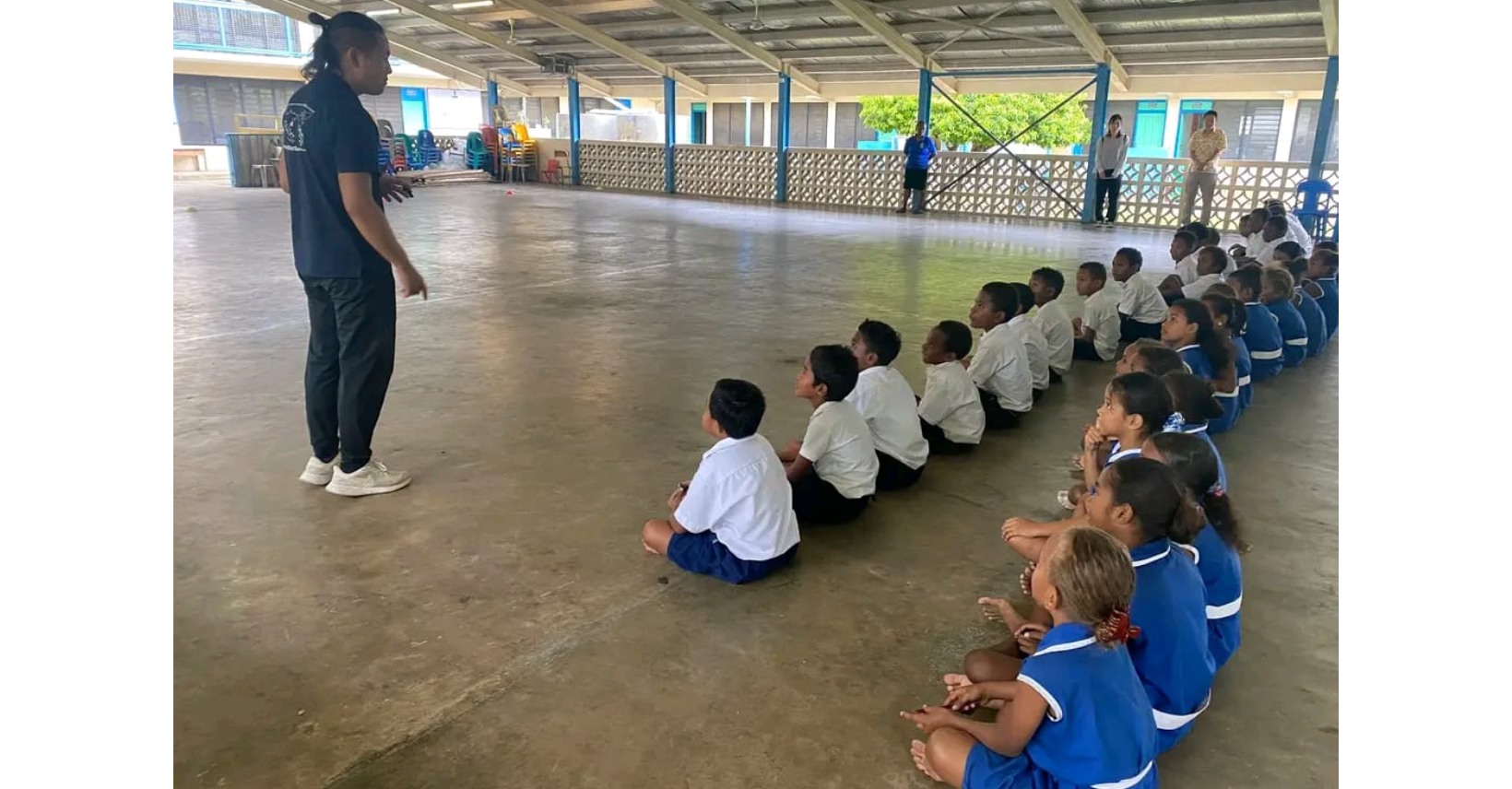 Ambassador Higuchi visits schools in Honiara