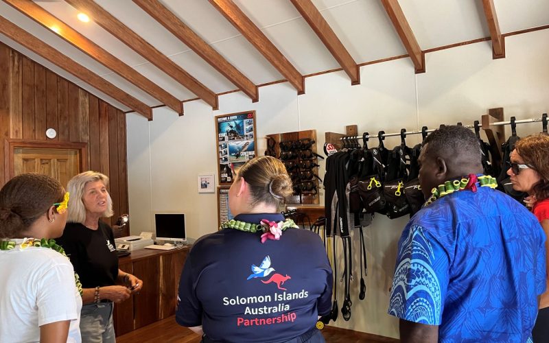 AUSTRALIA SUPPORTS LAUNCH OF NEW DIVE CENTRE IN GIZO
