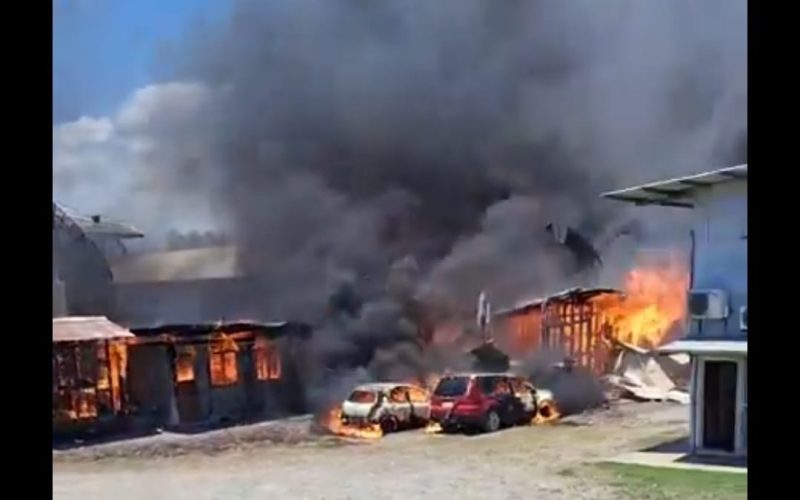 Fire destroys buildings in Ranadi