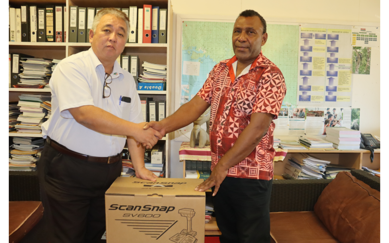 JICA supports Herbarium with scanner 