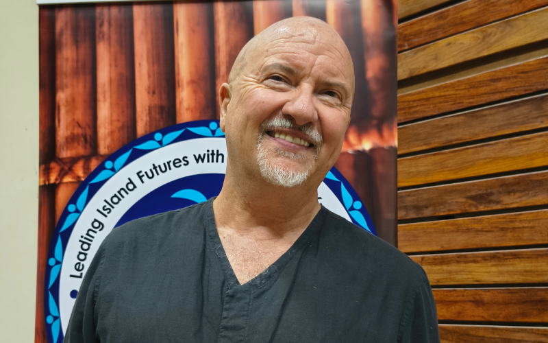 Chef Oliver calls for a Pacific Food Revolution