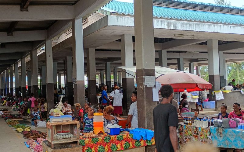 Vendors appeal for overnight stay at Auki market