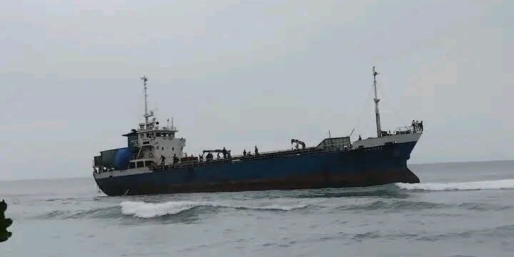MV Vatete is stuck and cannot be refloated
