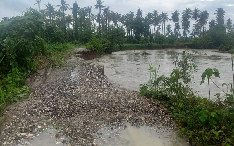 Flood washes away Gwaigeo access road