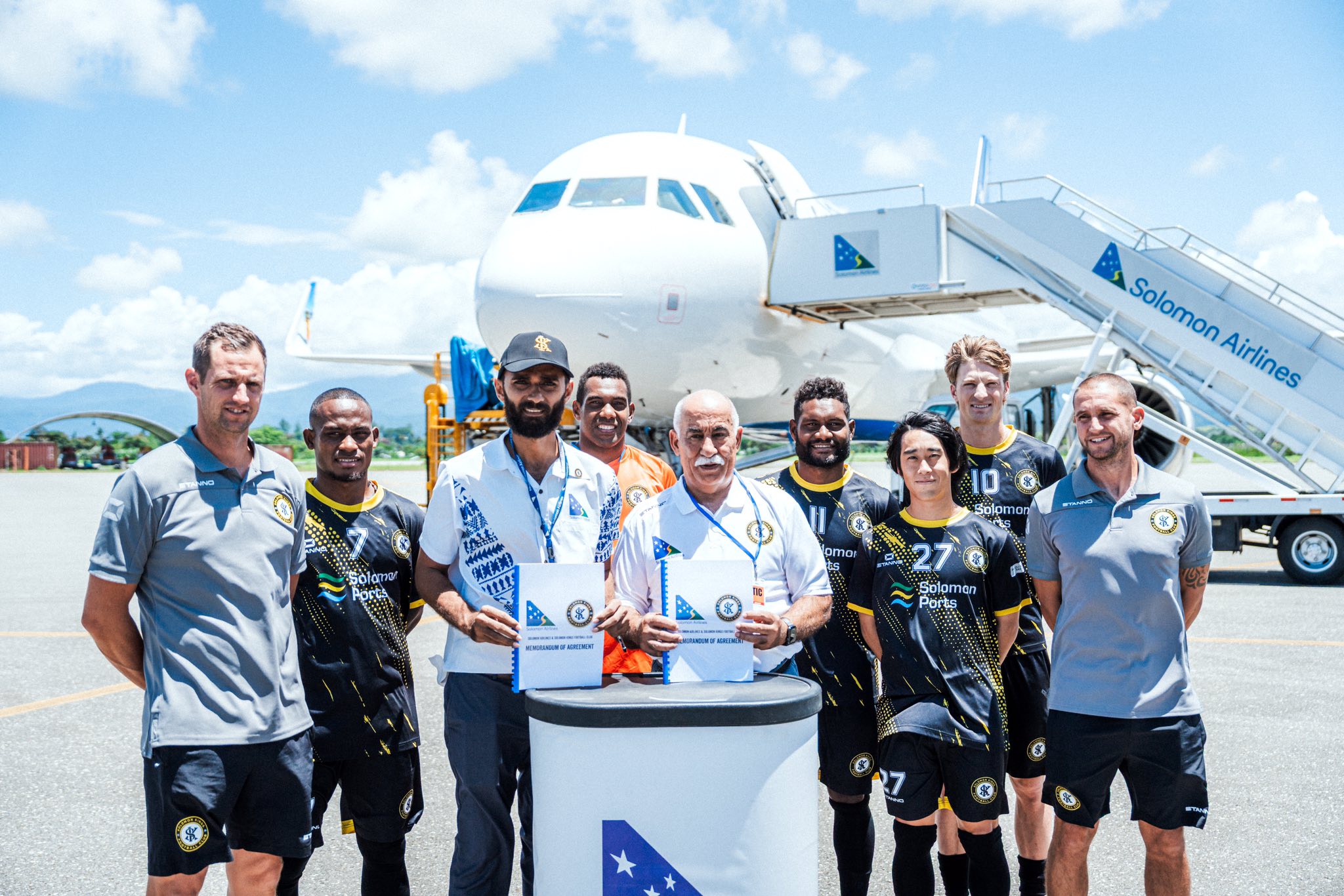 Kings Team Up With National Air Carrier